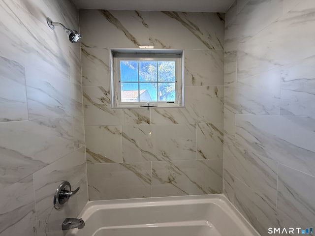 46 Salem Walk 46, Milford, CT 06460