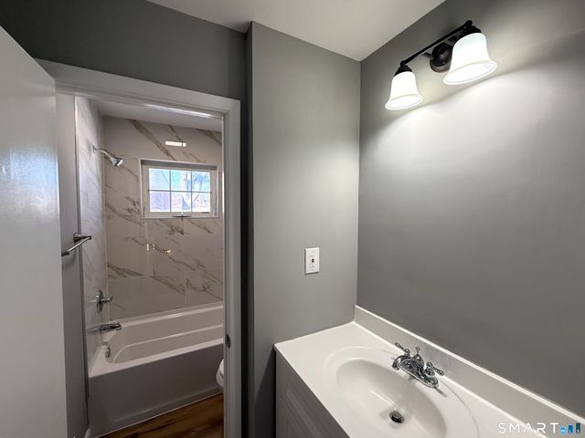 46 Salem Walk 46, Milford, CT 06460