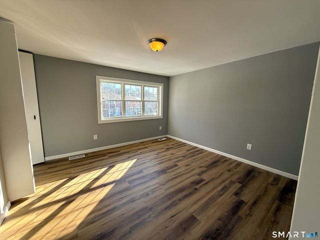 46 Salem Walk 46, Milford, CT 06460