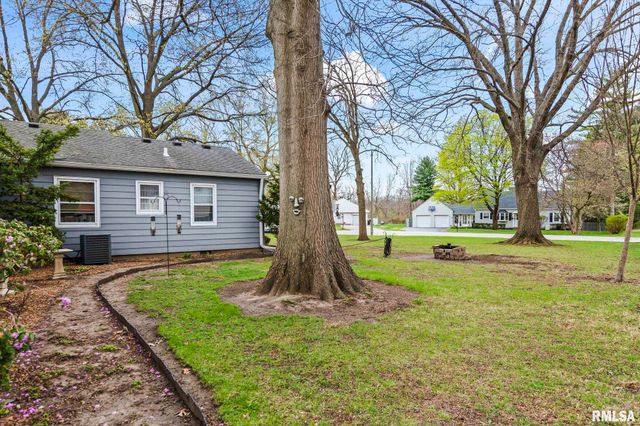 146 CIRCLE Drive, Springfield, IL 62703
