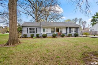 146 CIRCLE Drive, Springfield, IL 62703