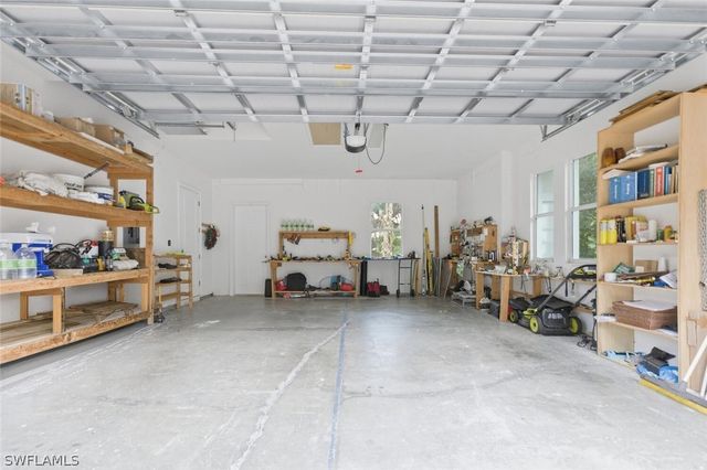 181 35th AVE NE, Naples, FL 34120