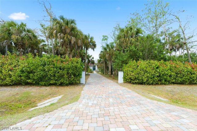 181 35th AVE NE, Naples, FL 34120