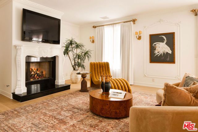 166 N Mccadden Place, Los Angeles, CA 90004