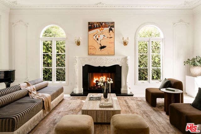 166 N Mccadden Place, Los Angeles, CA 90004