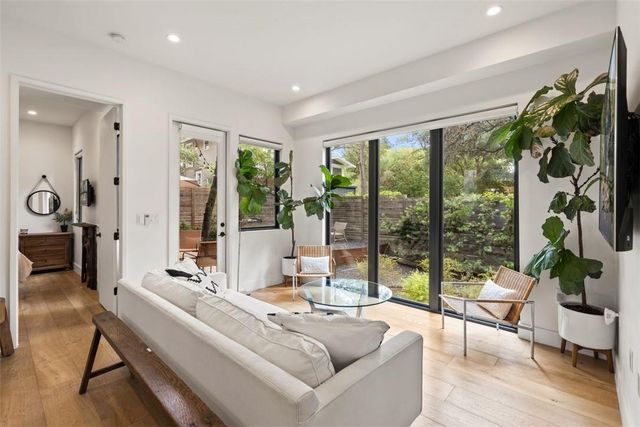 707 E Live Oak ST 2, Austin, TX 78704