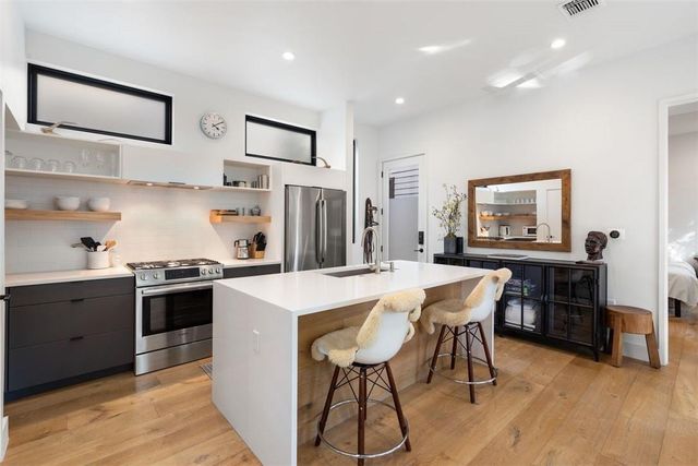 707 E Live Oak ST 2, Austin, TX 78704