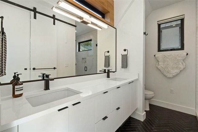 707 E Live Oak ST 2, Austin, TX 78704
