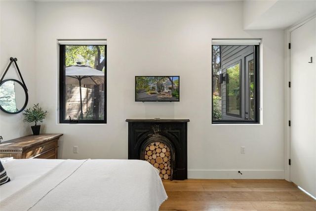 707 E Live Oak ST 2, Austin, TX 78704