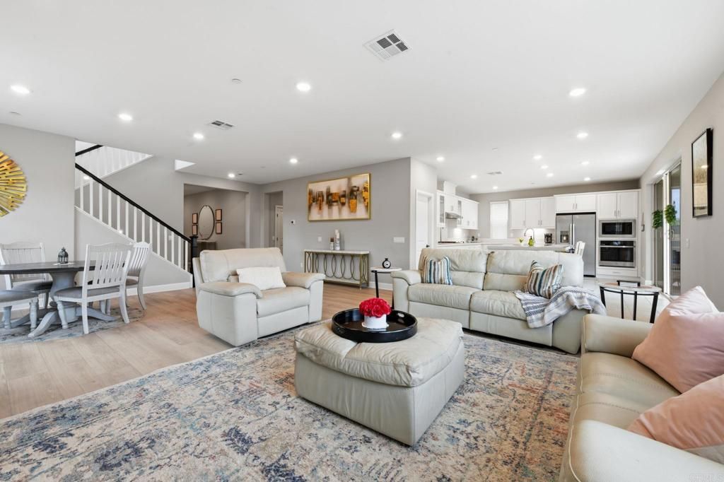 921 Cayley Avenue, San Marcos, CA 92069 — exterior