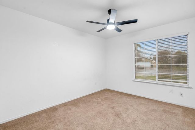 2273 N Mitre Ave, Fresno, CA 93722