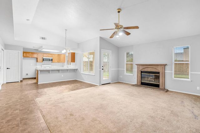 2273 N Mitre Ave, Fresno, CA 93722