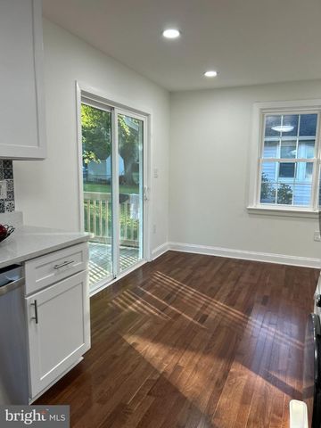 1313 CORAL SEA DR, Rockville, MD 20851