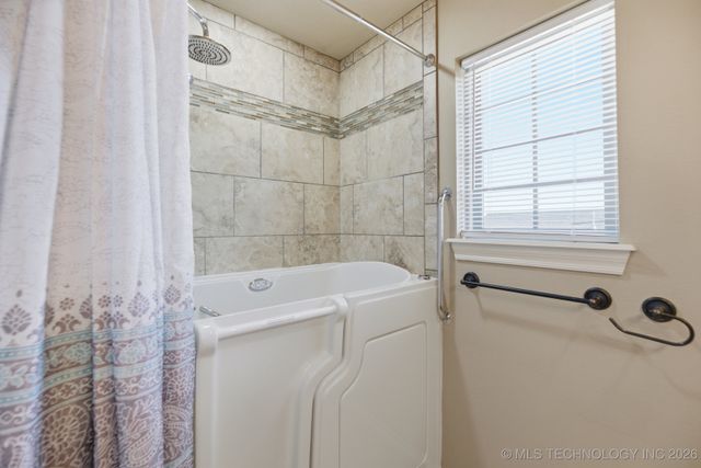 1530 W Keeling Avenue, Sapulpa, OK 74066