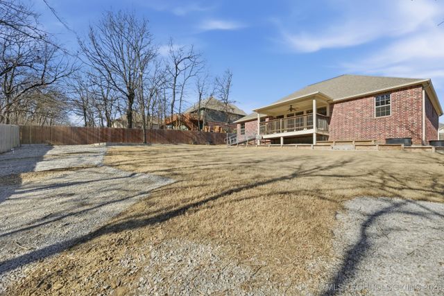 1530 W Keeling Avenue, Sapulpa, OK 74066