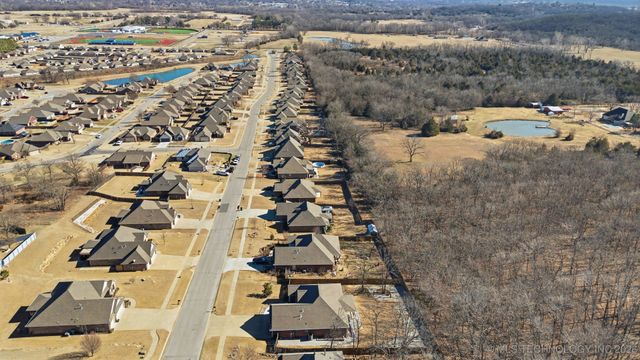 1530 W Keeling Avenue, Sapulpa, OK 74066