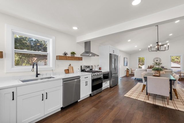 1005 Center STREET, Delavan, WI 53115