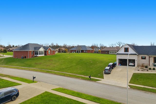 1015 Green Garden, Lawrenceburg, KY 40342