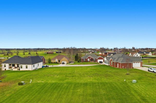 1015 Green Garden, Lawrenceburg, KY 40342