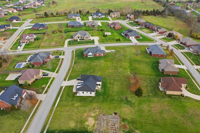 1015 Green Garden, Lawrenceburg, KY 40342