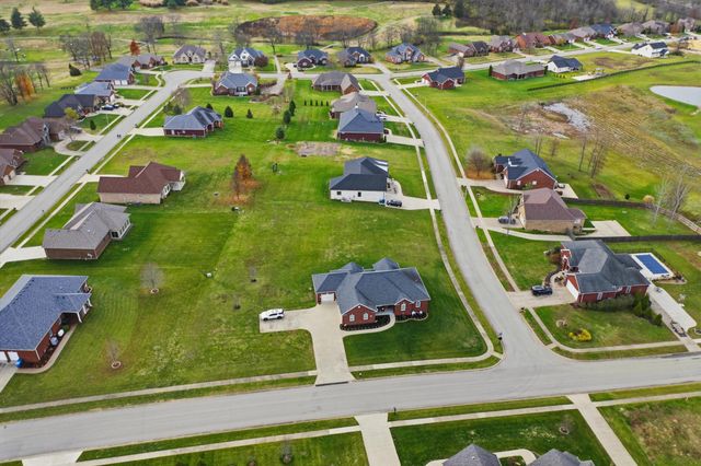 1015 Green Garden, Lawrenceburg, KY 40342