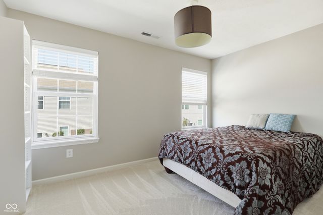 9654 Calamus Drive, Noblesville, IN 46060
