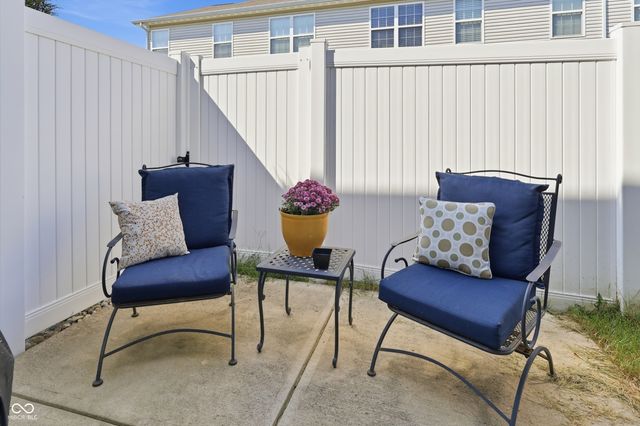 9654 Calamus Drive, Noblesville, IN 46060