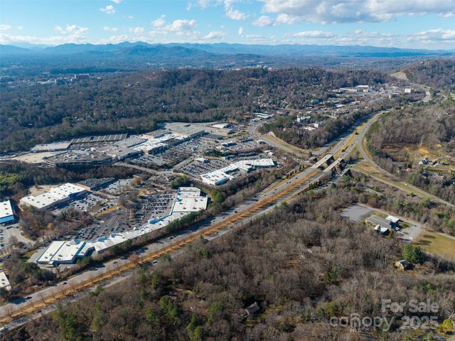 67 Shawnee Trail, Asheville, NC 28805