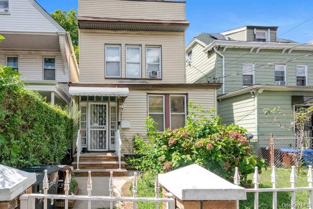 3713 Willett Avenue, Bronx, NY 10467