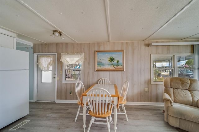 35204 ADA AVENUE, Zephyrhills, FL 33541