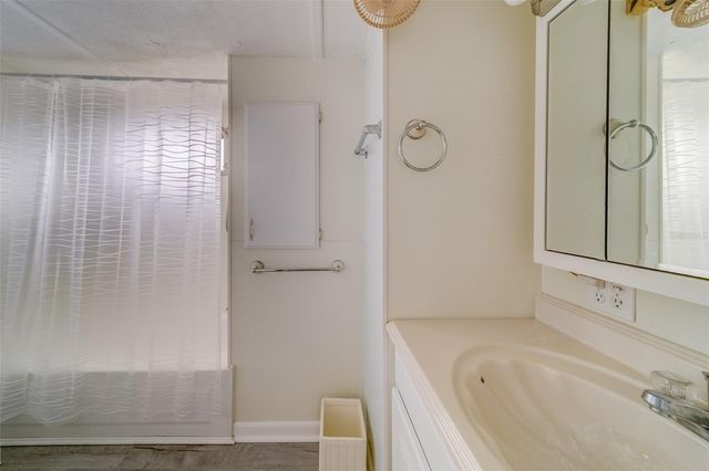 35204 ADA AVENUE, Zephyrhills, FL 33541