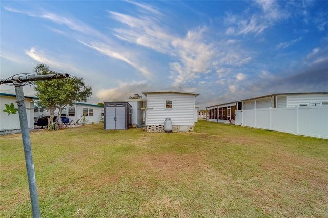 35204 ADA AVENUE, Zephyrhills, FL 33541