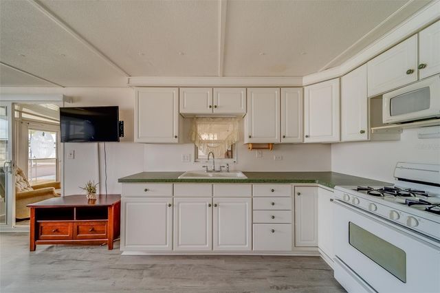 35204 ADA AVENUE, Zephyrhills, FL 33541