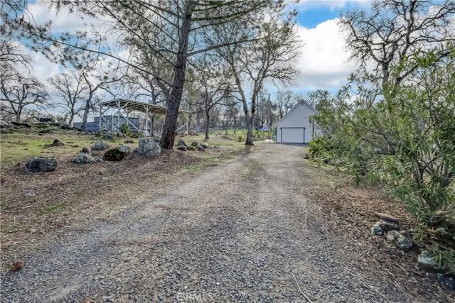 211 Sunny Hills Road, Bangor, CA 95901