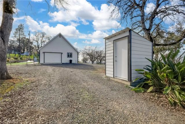 211 Sunny Hills Road, Bangor, CA 95901