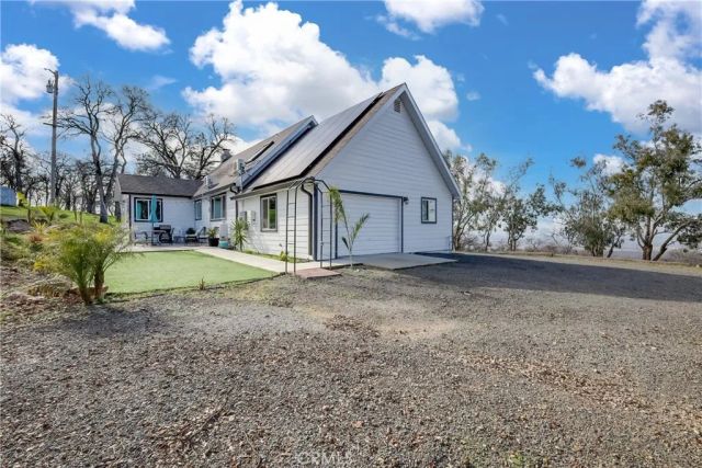 211 Sunny Hills Road, Bangor, CA 95901