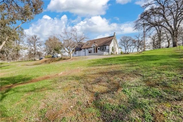 211 Sunny Hills Road, Bangor, CA 95901