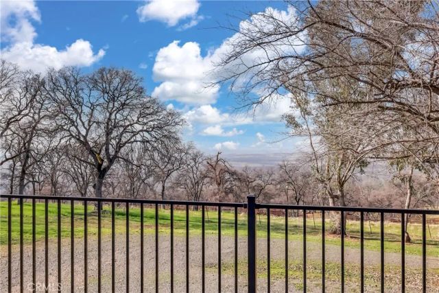 211 Sunny Hills Road, Bangor, CA 95901