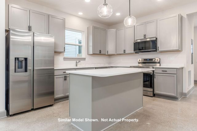128 N Central Avenue, Columbus, OH 43222