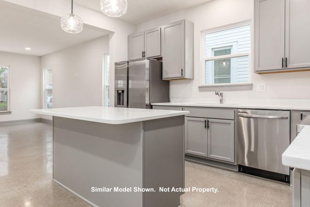 128 N Central Avenue, Columbus, OH 43222
