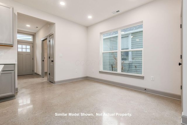 128 N Central Avenue, Columbus, OH 43222