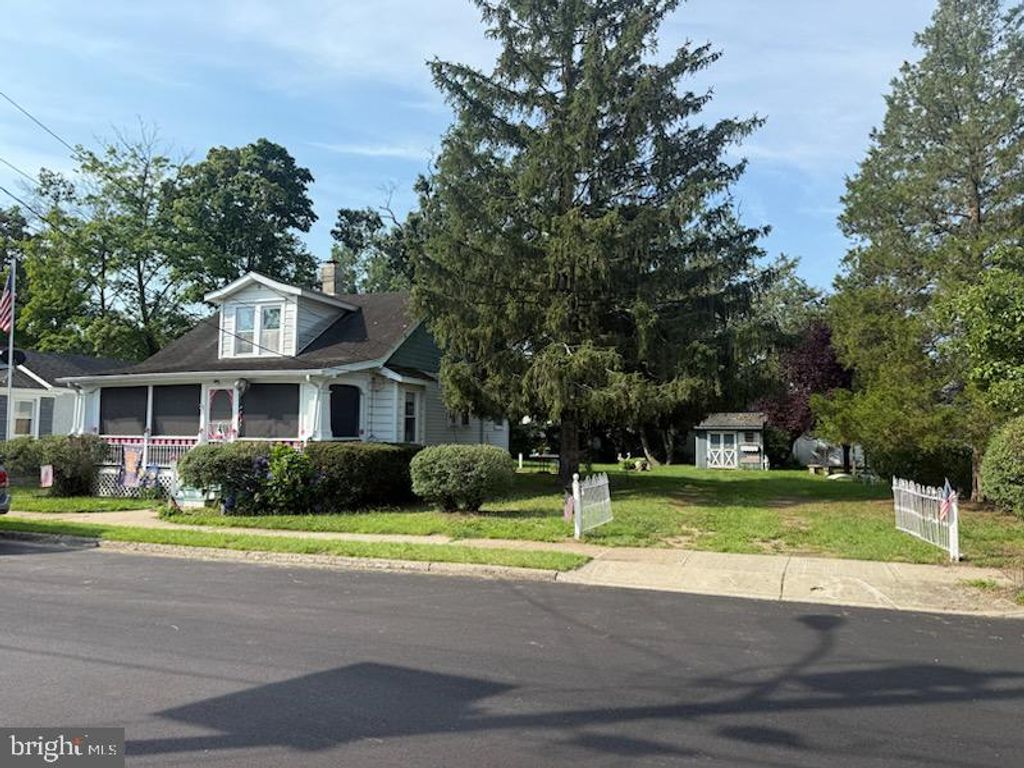 716 FILMORE ST, Riverside, NJ 08075