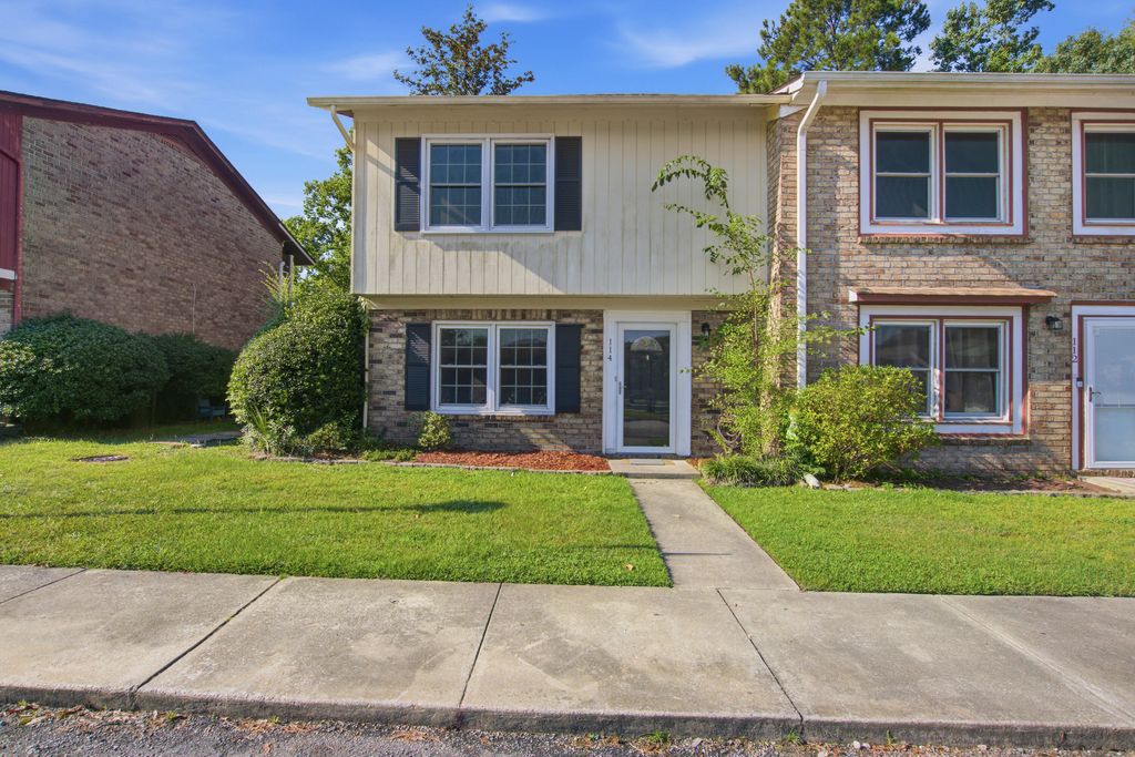 114 Brush Boulevard, Goose Creek, SC 29445