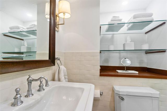 100 Lincoln Rd 1447, Miami Beach, FL 33139