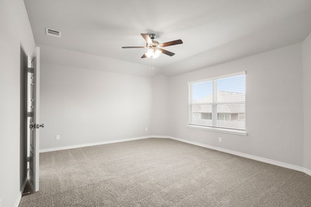 10628 Stag Lane, Fort Worth, TX 76036