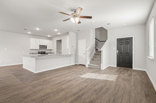 10628 Stag Lane, Fort Worth, TX 76036