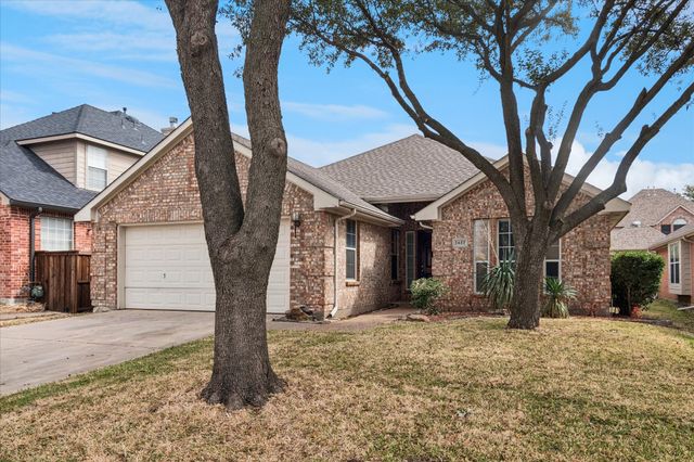 2657 Red Spruce Drive, Little Elm, TX 75068