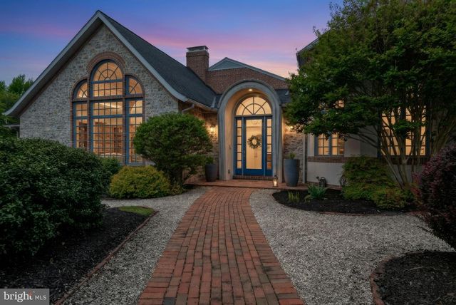 280 GRANT DR, Hanover, PA 17331
