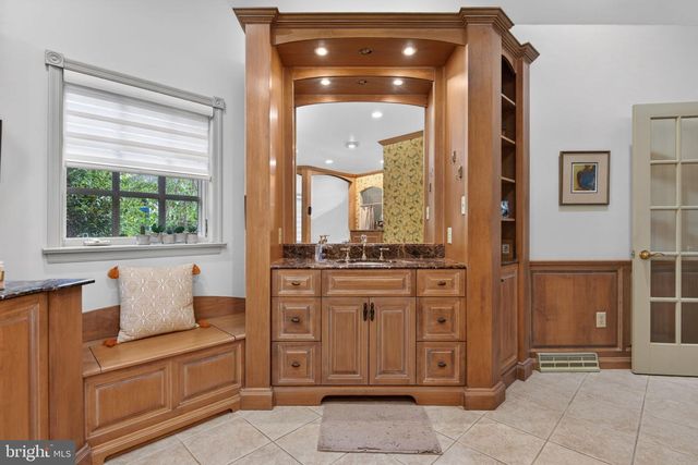 280 GRANT DR, Hanover, PA 17331