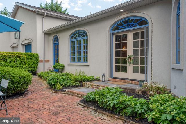 280 GRANT DR, Hanover, PA 17331